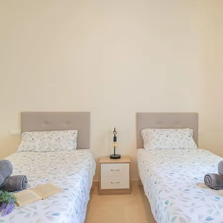 Sunbeach - Puerto Banus Apartment *